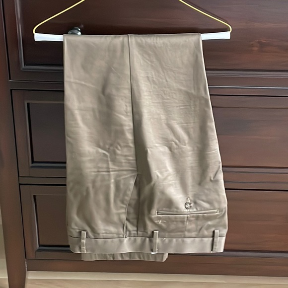 Levi’s Dockers 34x34 flat front - Picture 1 of 2
